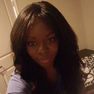 Meet your Posher, Leticia